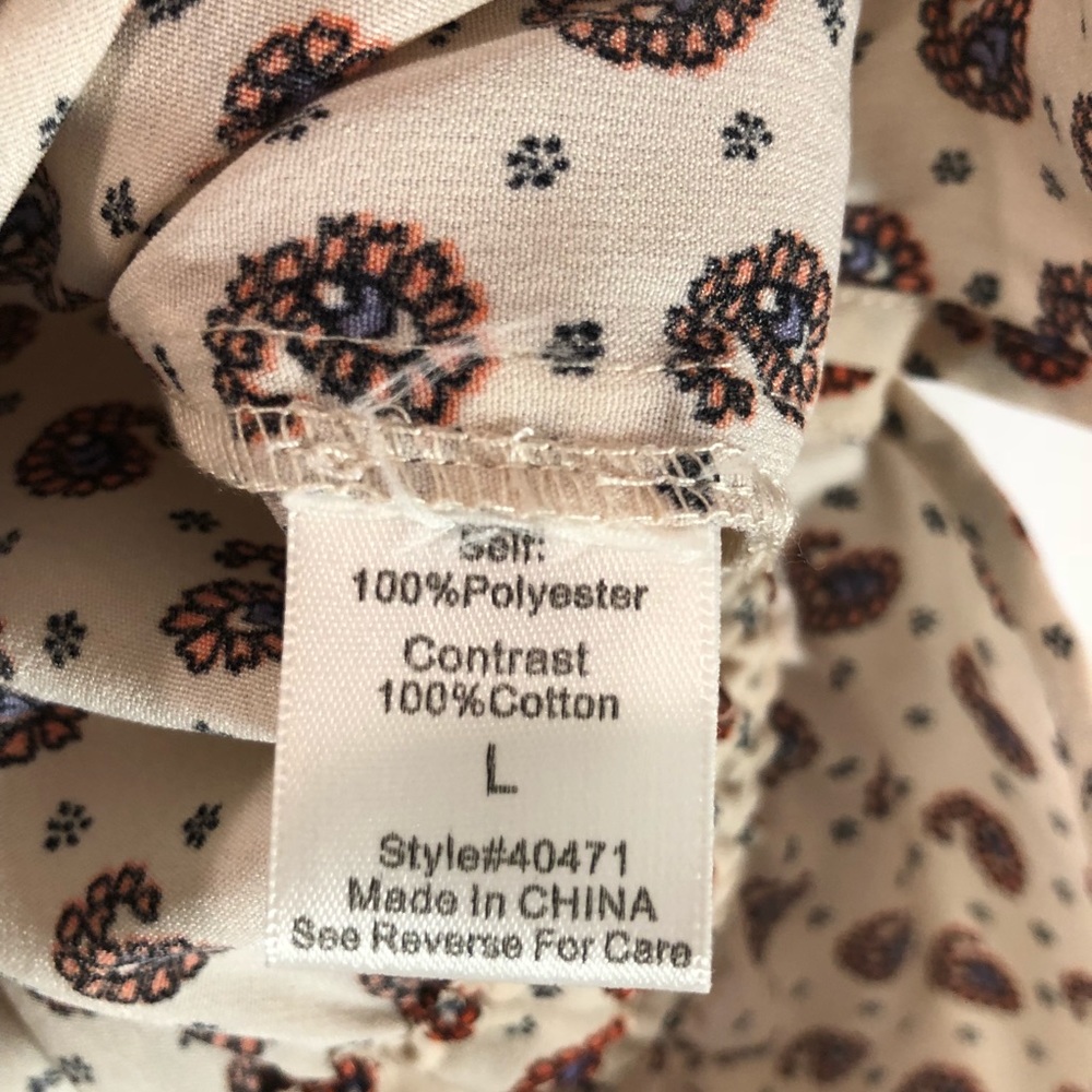 Wet Seal Brady Paisley High Neck Peplum Top - Picture 8 of 8